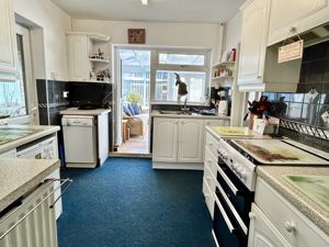 Kitchen- click for photo gallery